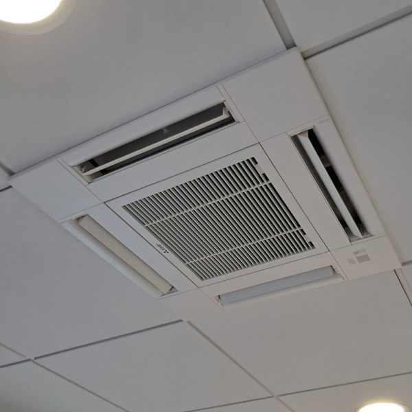 entretien-climatiseur-cassette-bureau